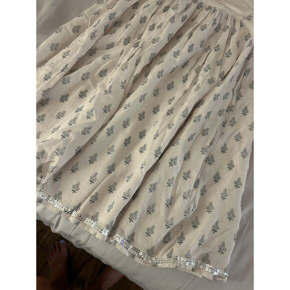 Marks And Spencer autograph White And Silver Dress size 6-7 - Picture 3 of 7